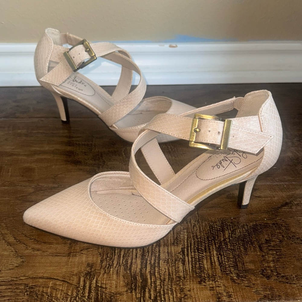 Life Stride Nude Cross-Strap Heels